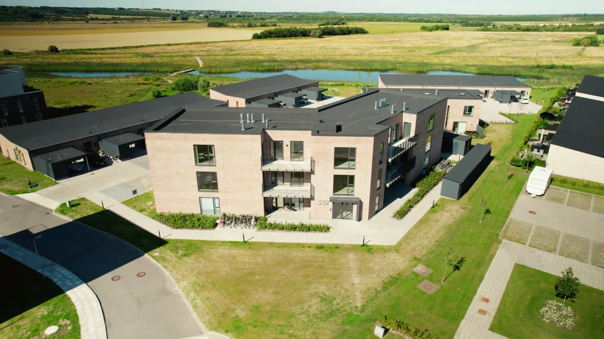 Lys og indbydende 3-værelses lejlighed med husdyr tilladt i naturskønt område 1